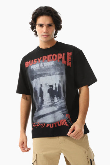 تي شيرت مريح بأكمام قصيرة