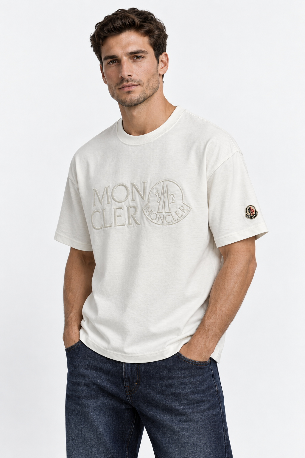 T-Shirt Moncler Comfortable fabric with a practical everyday design For Men