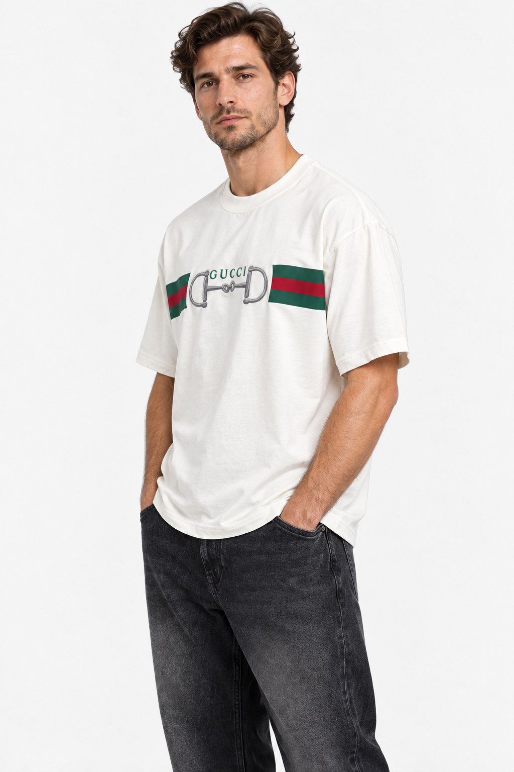T-Shirt GUCCI Soft fabric with a comfortable and stylish fit For Men.