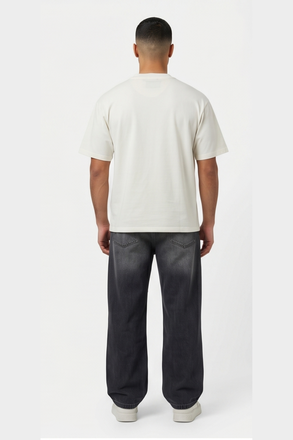 T-Shirt GUCCI Soft fabric with a comfortable and stylish fit.