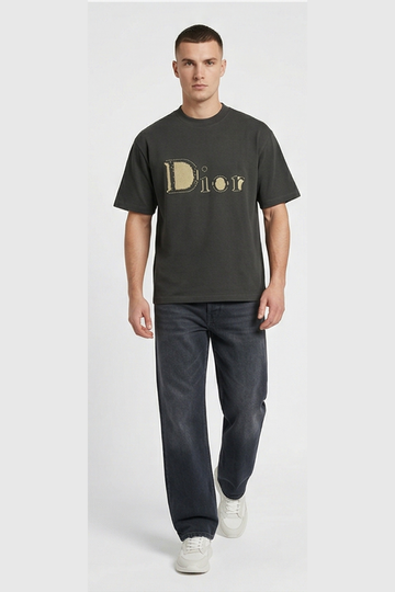 T-Shirt DIOR Comfortable fabric with a practical everyday design.