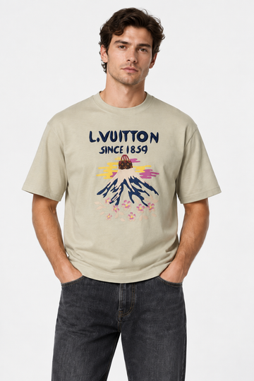 T-Shirt Louis Vuitton Clean and modern look suitable for all occasions For Men