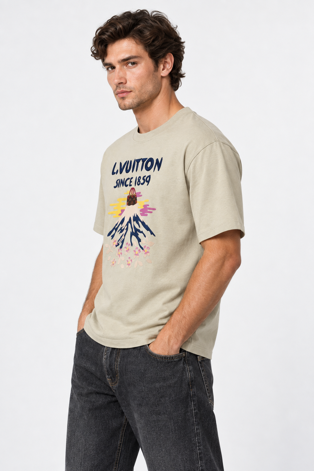 T-Shirt Louis Vuitton Clean and modern look suitable for all occasions For Men