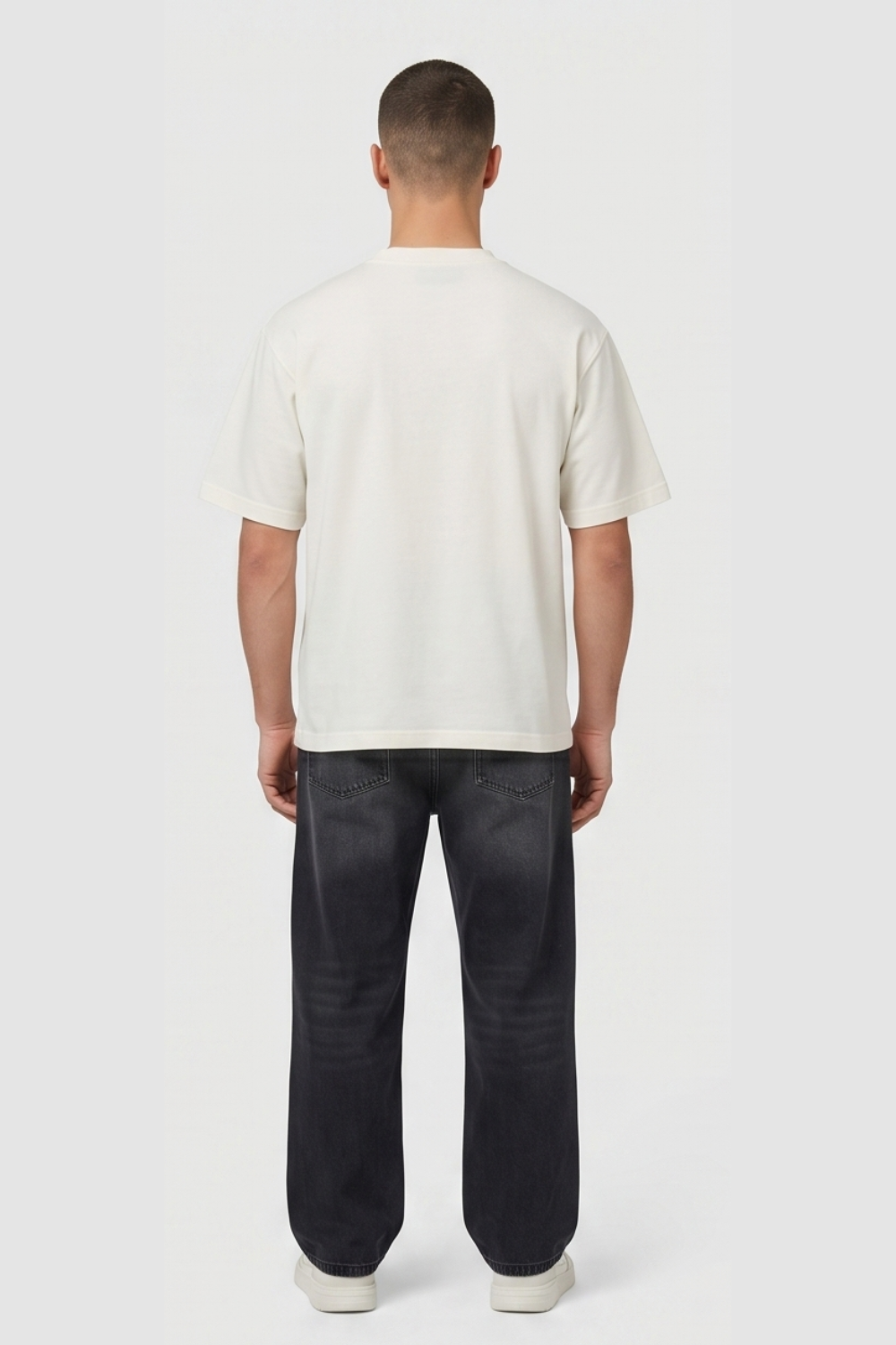 T-Shirt LOEWE Minimal details that add a modern touch to your outfit For Men