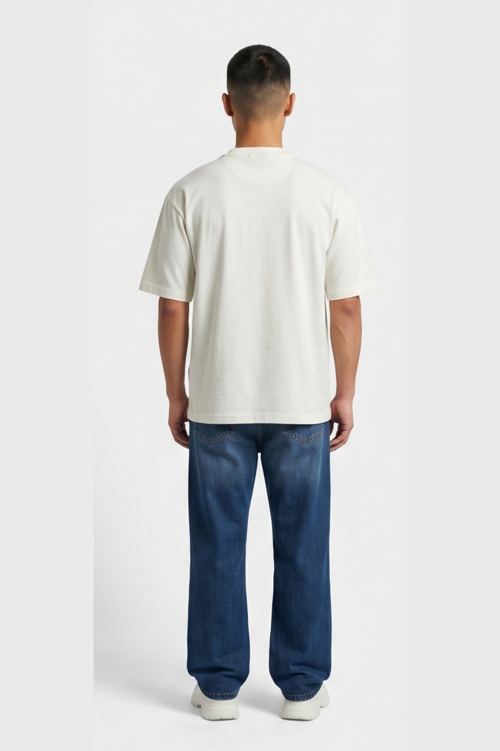 T-Shirt PRADA Versatile design easy to style with casual outfits.