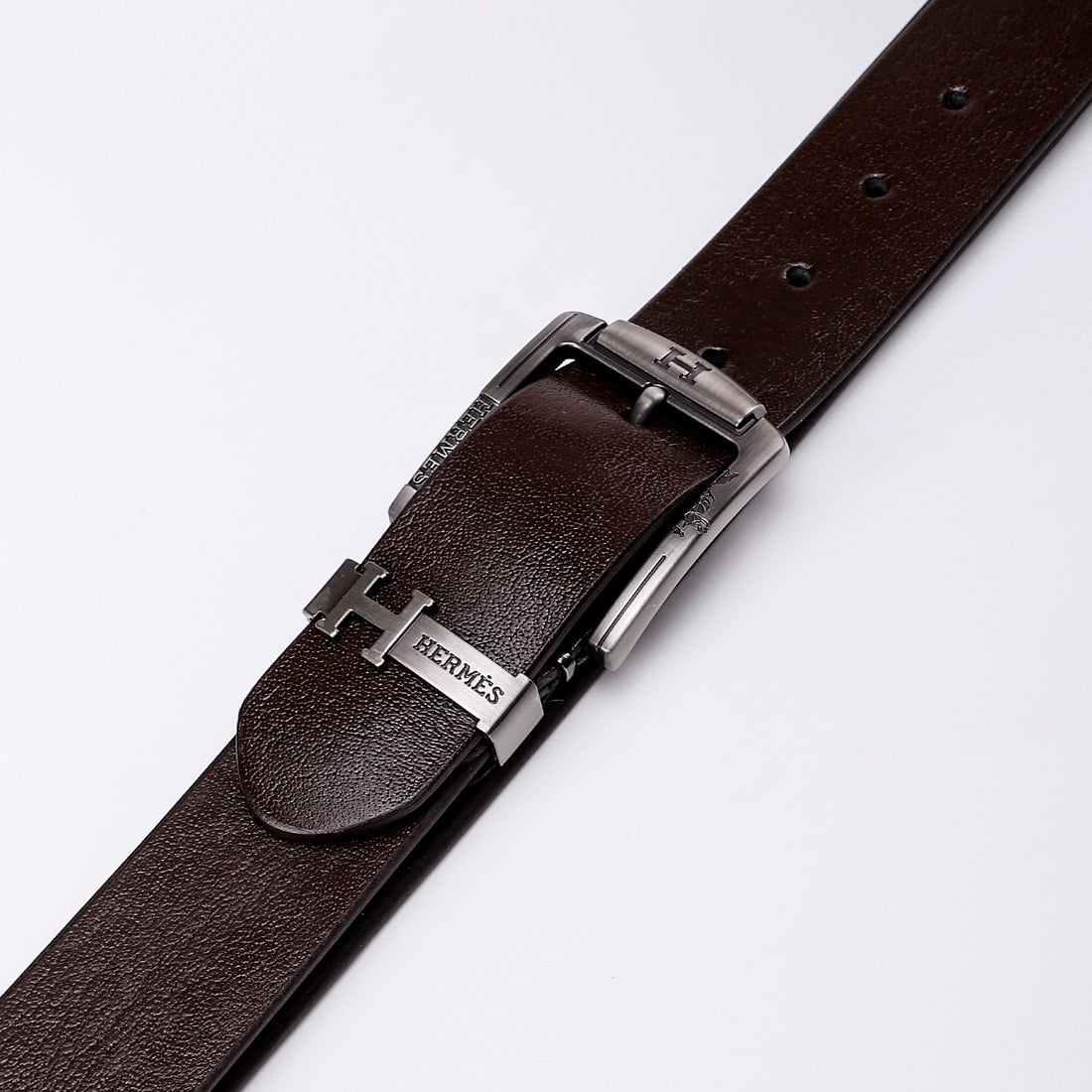 Solid Buckled Leather Belt - Black