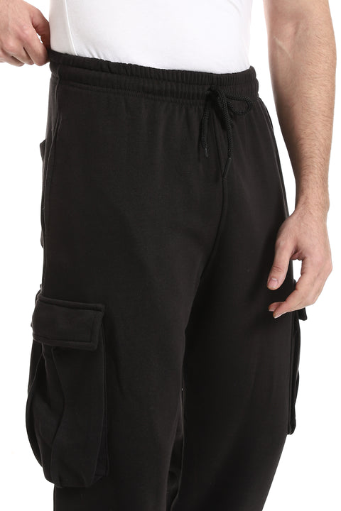 Plain Pattern With 2 Side Pockets Sweatpants - Black