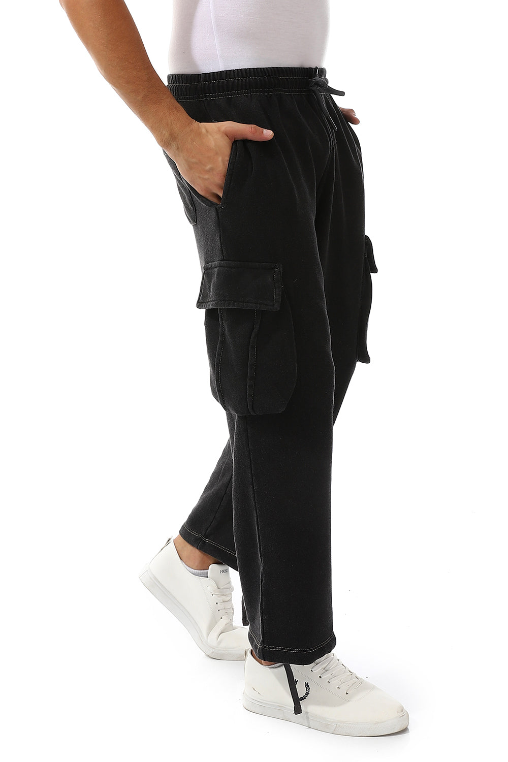 Plain Pattern With 2 Side Pockets Sweatpants - Black