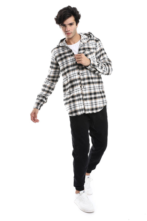 Introducing our Buttoned Plaid Hooded Shirt, a perfect blend of classic plaid patterns and modern style.